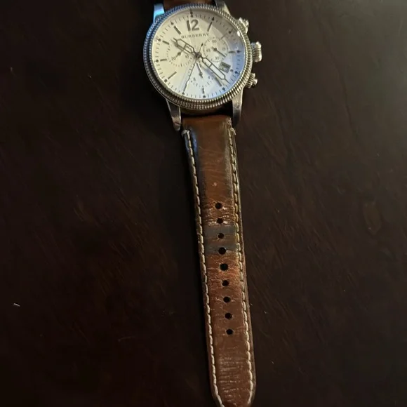 Burberry Silver White Stainless Steel Leather BU7817 Men's Wristwatch 42 mm - Picture 4 of 6